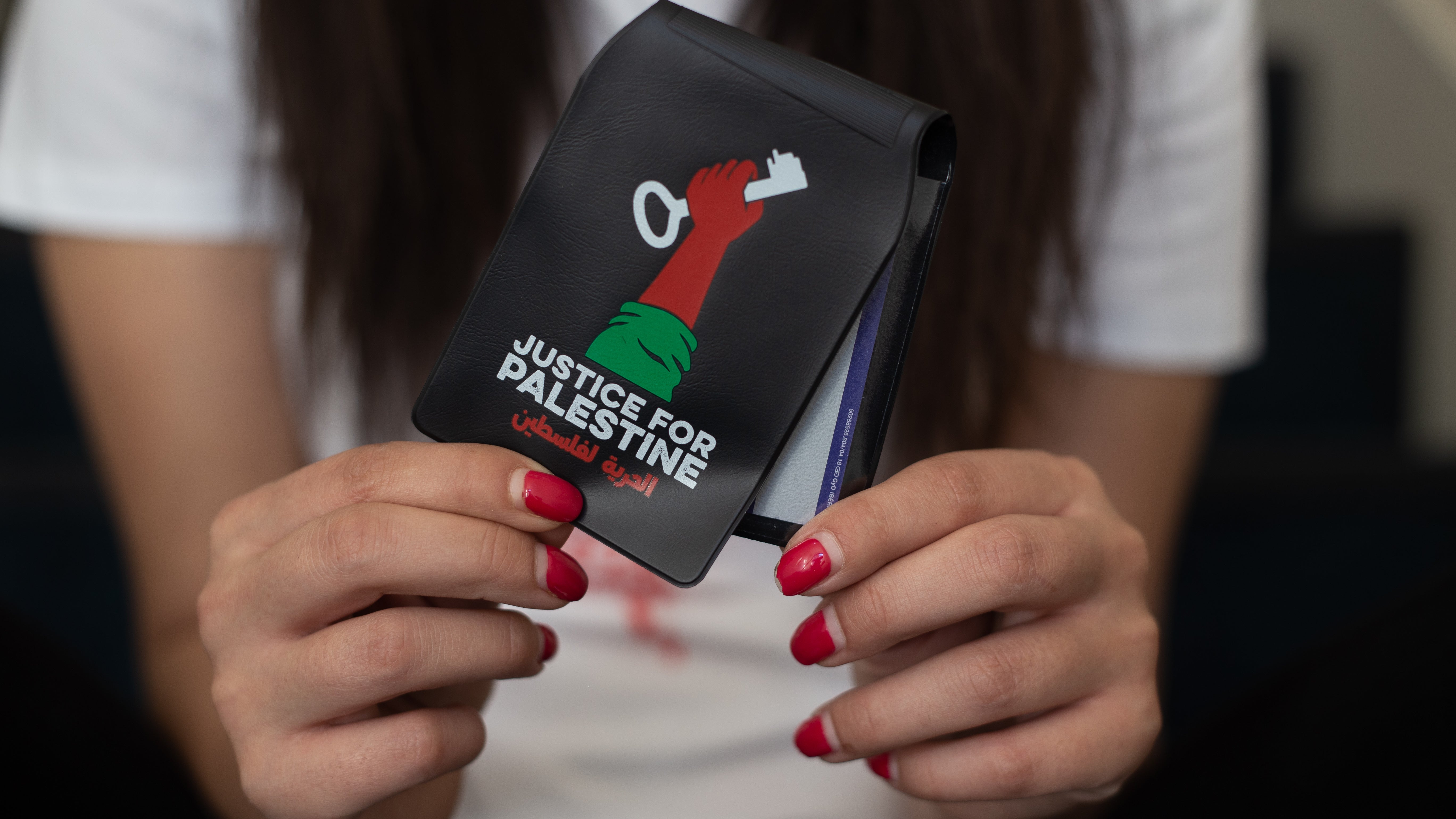 Card Holder 'Justice for Palestine' 3 Card Holder 'Justice for Palestine'