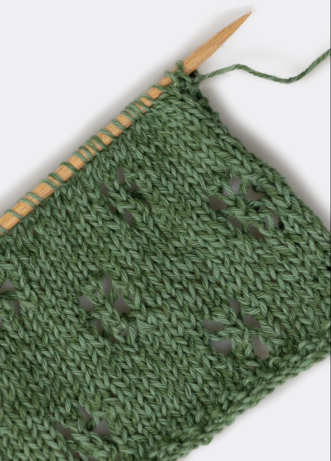 The Mixed Yarn Forest Green 4 The Mixed Yarn Forest Green
